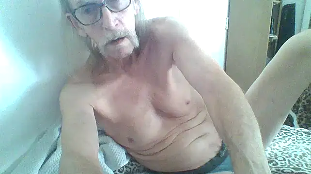 Snapshot of friendlychat1 chatting on October 13, 6:08 pm friendlychat1 online show from October 13, 6:08 pm