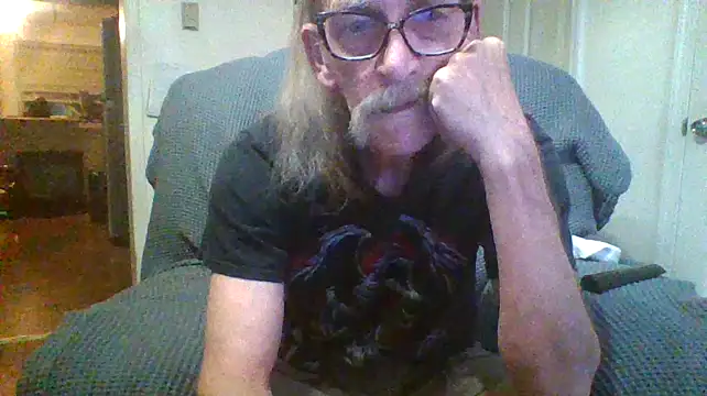 Snapshot of friendlychat1 chatting on October 19, 12:33 am friendlychat1 online show from October 19, 12:33 am