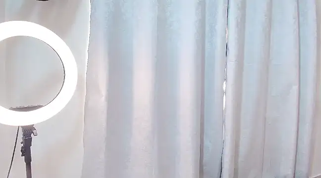 Snapshot of Baby9hot chatting on January 25, 2:14 pm Baby9hot online show from January 25, 2:14 pm