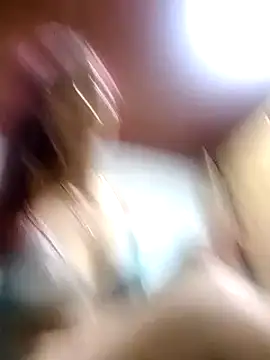 Snapshot of catt_evans1 chatting on December 16, 1:31 am catt evans1 online show from December 16, 1:31 am