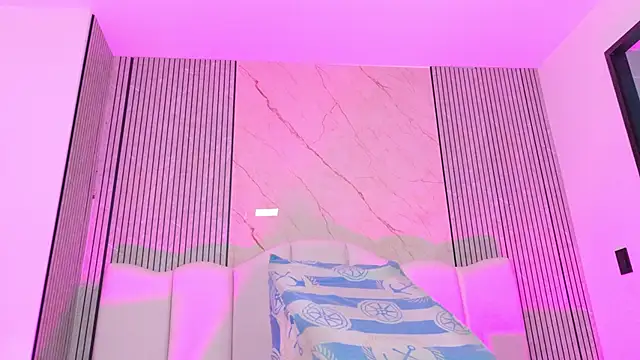 Sofia martiin online show from April 14, 3:12 am