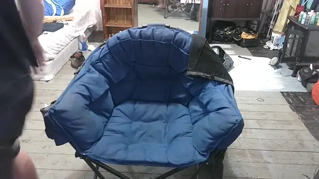 Snapshot of ScubaStevex chatting on March 17, 5:16 pm ScubaStevex online show from March 17, 5:16 pm