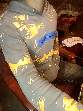 Snapshot of cutetaraaarhjn chatting on December 2, 5:26 pm cutetaraaarhjn online show from December 2, 5:26 pm