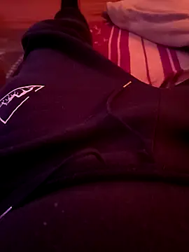 ich411983 online show from December 15, 8:35 pm