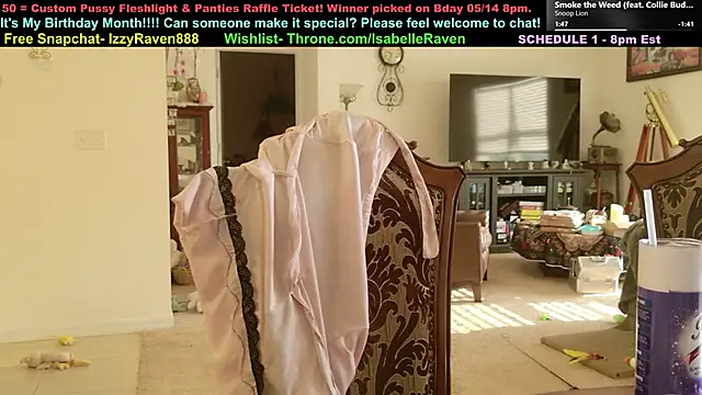IsabelleRaven online show from May 14, 10:05 pm