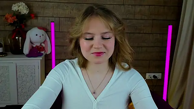 SelinSwarovski online show from March 8, 7:31 pm