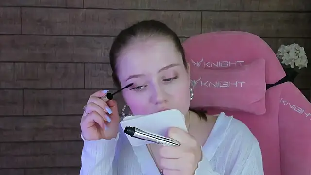 SelinSwarovski online show from September 15, 5:35 pm