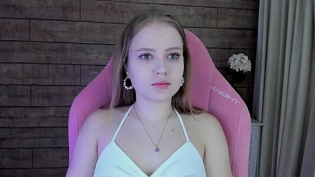 SelinSwarovski online show from September 19, 4:07 pm