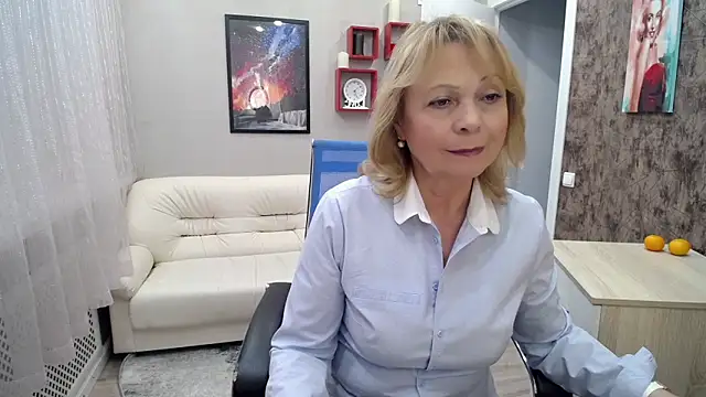 Milla Cutie18 online show from February 4, 9:28 am