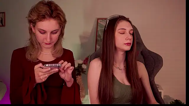 AveAngela online show from January 4, 5:47 pm