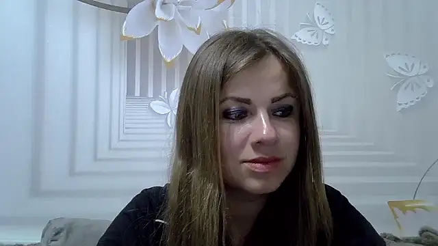 Snapshot of TinaFun4u chatting on May 27, 8:28 pm TinaFun4u online show from May 27, 8:28 pm