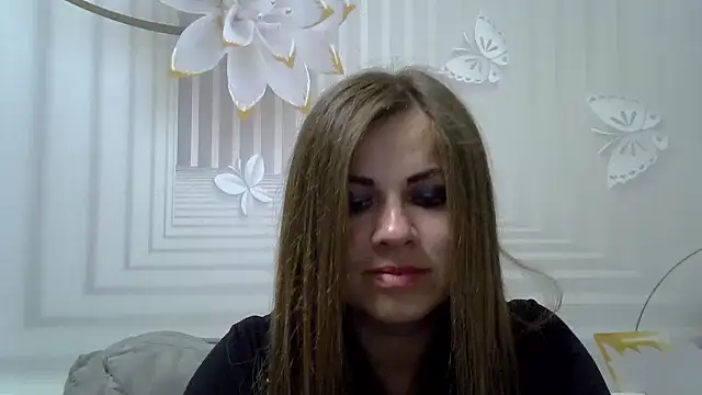 Snapshot of TinaFun4u chatting on June 1, 7:59 pm TinaFun4u online show from June 1, 7:59 pm
