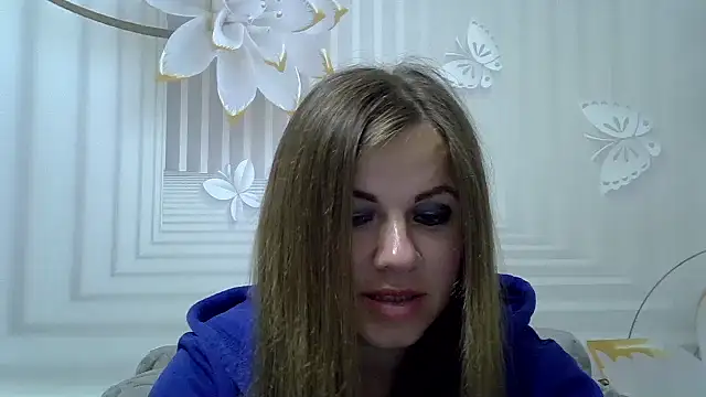 Snapshot of TinaFun4u chatting on June 2, 7:49 pm TinaFun4u online show from June 2, 7:49 pm