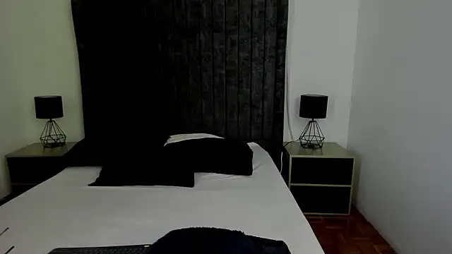 NataGarcia online show from February 2, 4:17 pm