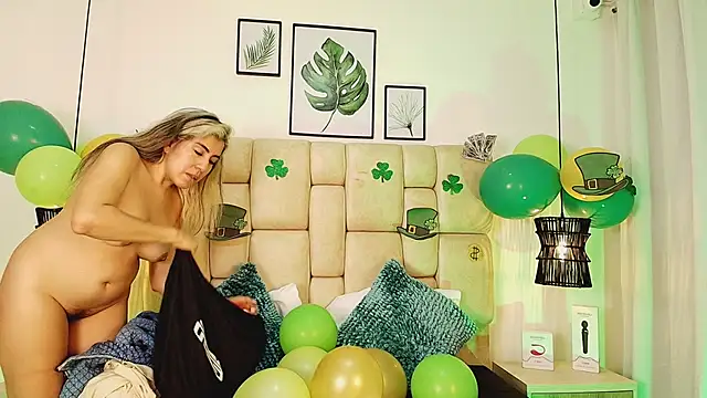 AdharaSmithh online show from March 17, 3:14 am