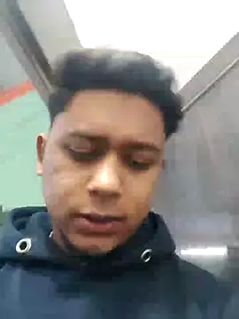 Snapshot of sailord chatting on January 12, 3:25 pm sailord online show from January 12, 3:25 pm