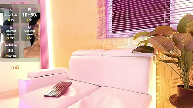 Bella19  online show from March 3, 7:39 pm