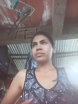 Snapshot of 02julieta chatting on January 26, 8:13 pm 02julieta online show from January 26, 8:13 pm