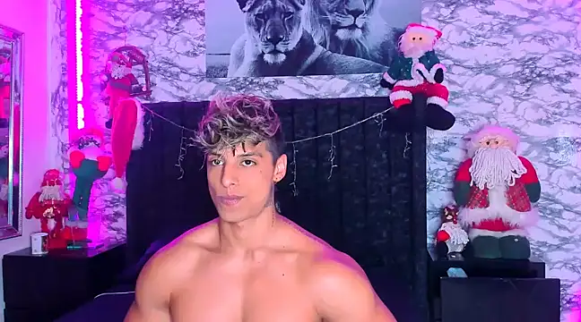 Owen Muzcle online show from December 11, 7:25 pm