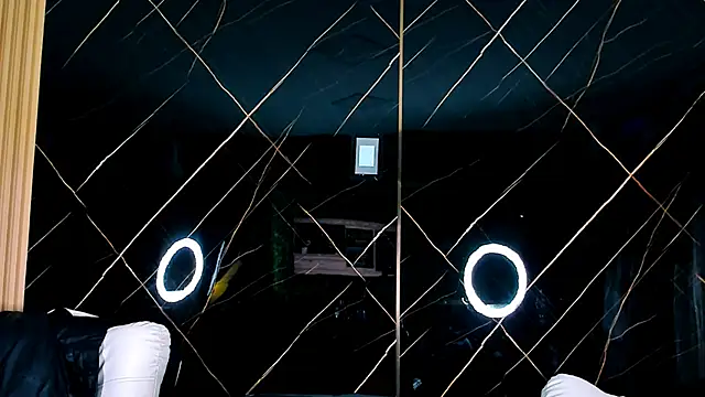 Owen Muzcle online show from October 19, 6:19 pm