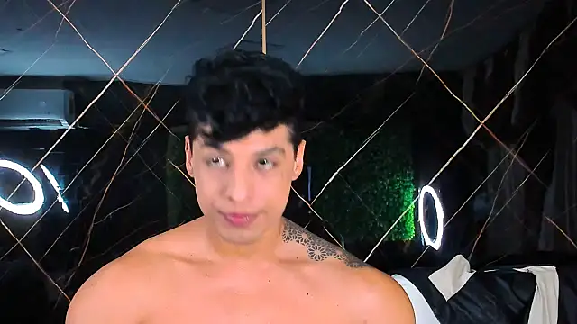 Owen Muzcle online show from January 8, 2:36 am