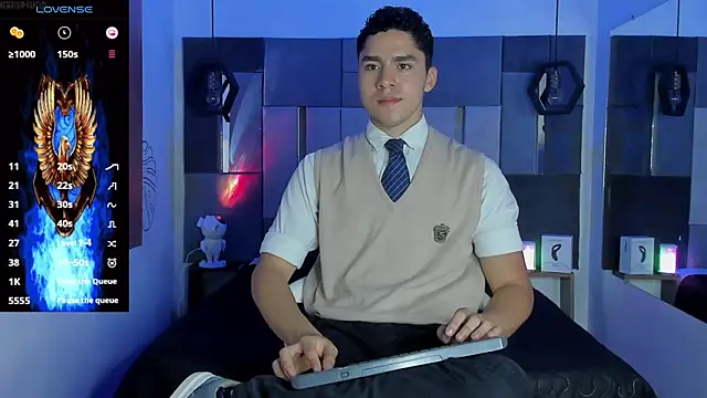 LiamNovak online show from December 3, 11:30 am