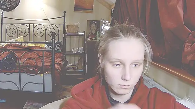 KatiKate online show from January 17, 5:30 pm