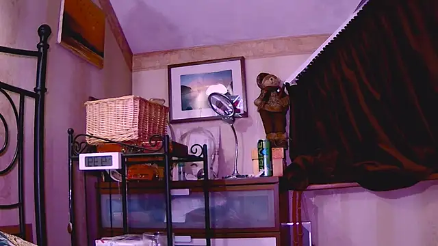 KatiKate online show from January 23, 6:35 pm