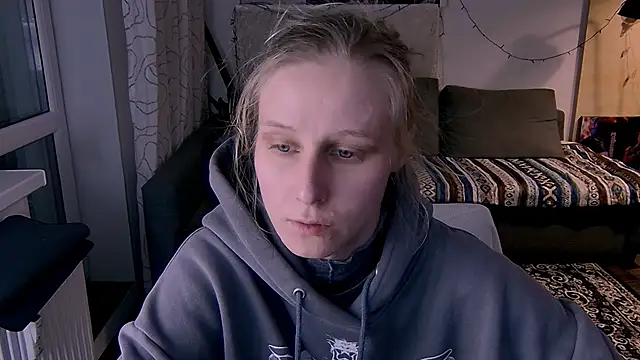 KatiKate online show from February 5, 9:50 pm