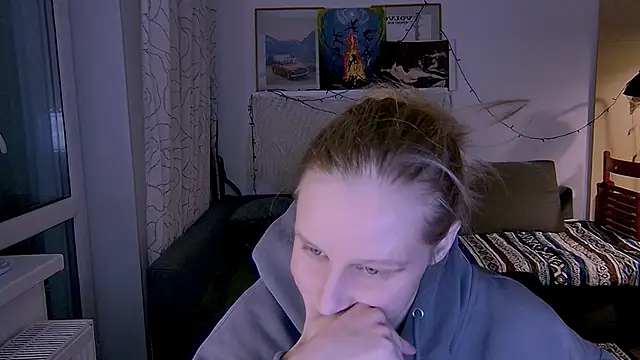 KatiKate online show from February 6, 6:24 pm