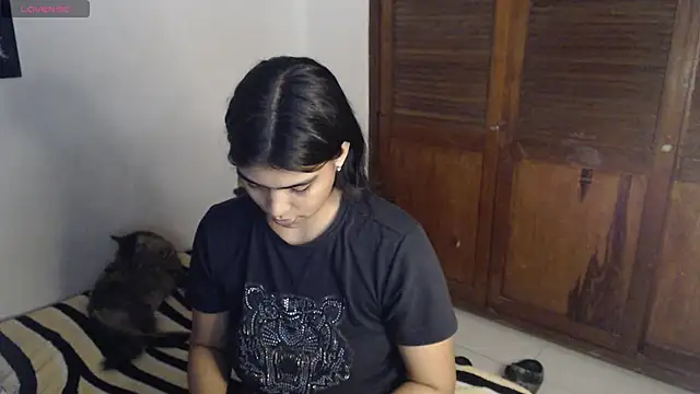 Pocahontas Princess  online show from December 15, 5:34 am