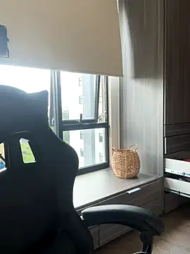 SophieRaily  online show from September 18, 7:49 pm