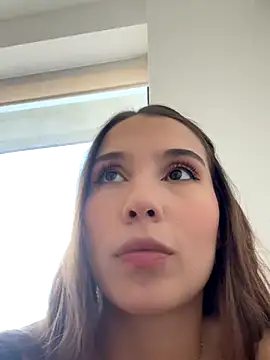 SophieRaily  online show from September 24, 7:06 pm