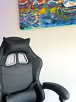 SophieRaily  online show from September 25, 8:12 pm