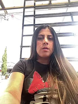 Snapshot of girl_anni chatting on February 10, 4:47 pm girl anni online show from February 10, 4:47 pm