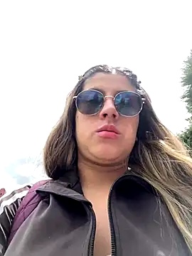 Snapshot of girl_anni chatting on October 6, 4:59 pm girl anni online show from October 6, 4:59 pm