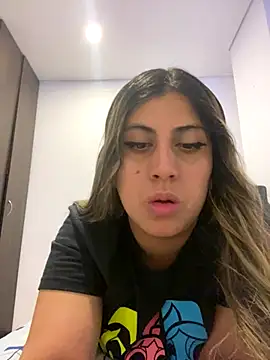 Snapshot of girl_anni chatting on October 13, 8:53 pm girl anni online show from October 13, 8:53 pm