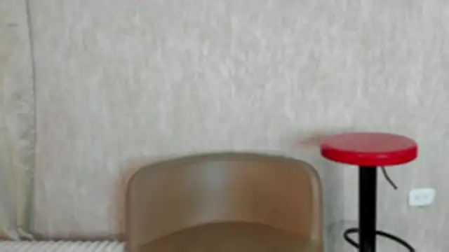 Snapshot of Violetrousse chatting on March 10, 9:51 pm Violetrousse online show from March 10, 9:51 pm