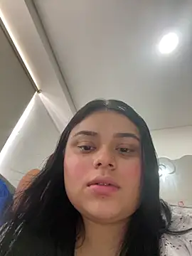 alissonfernandez  online show from March 10, 3:30 pm