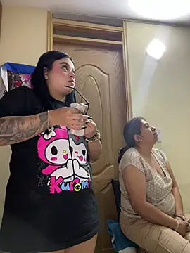 alissonfernandez  online show from March 14, 11:04 am