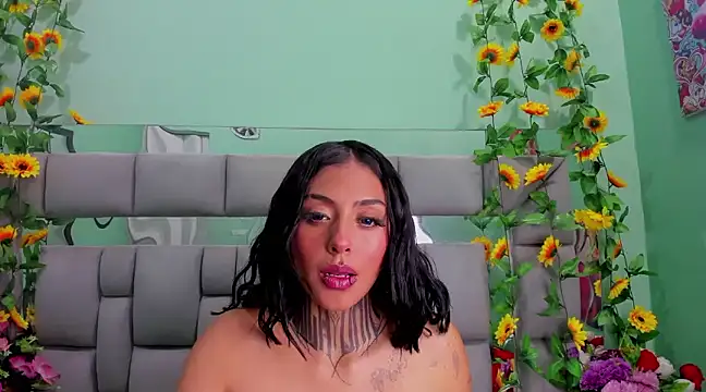 Snapshot of Lovely_celeste chatting on January 3, 7:27 am Lovely celeste online show from January 3, 7:27 am