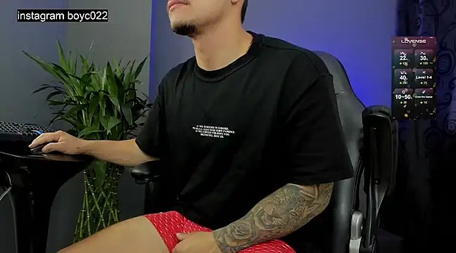 boyc022  online show from March 21, 12:17 pm