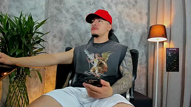 boyc022  online show from November 22, 9:58 pm