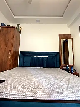 Snapshot of Emmy_kapoor chatting on December 8, 9:46 am Emmy kapoor online show from December 8, 9:46 am