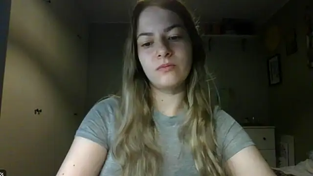 Snapshot of ROSIEx_sweet chatting on October 17, 6:49 am ROSIEx sweet online show from October 17, 6:49 am