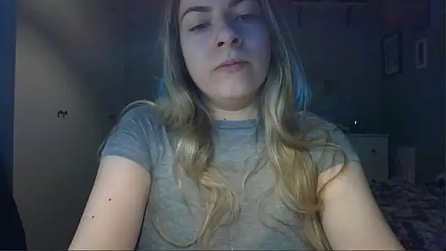 Snapshot of ROSIEx_sweet chatting on April 28, 6:51 am ROSIEx sweet online show from April 28, 6:51 am