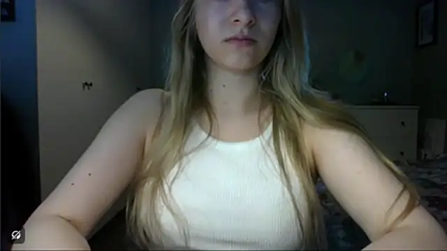 Snapshot of ROSIEx_sweet chatting on May 4, 6:53 am ROSIEx sweet online show from May 4, 6:53 am