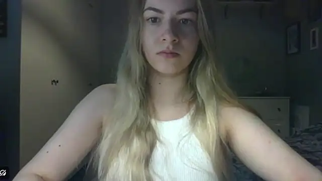 Snapshot of ROSIEx_sweet chatting on May 7, 6:52 am ROSIEx sweet online show from May 7, 6:52 am