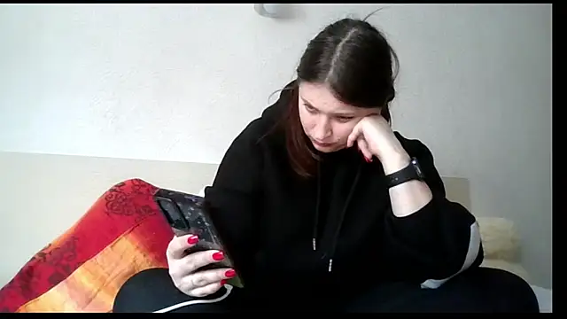 Snapshot of kila_lo chatting on February 20, 2:35 pm kila lo online show from February 20, 2:35 pm