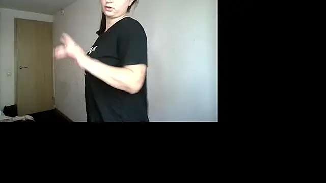 Snapshot of kila_lo chatting on November 15, 12:13 pm kila lo online show from November 15, 12:13 pm